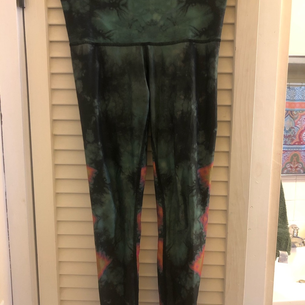 Teeki Eagle Feather Leggings